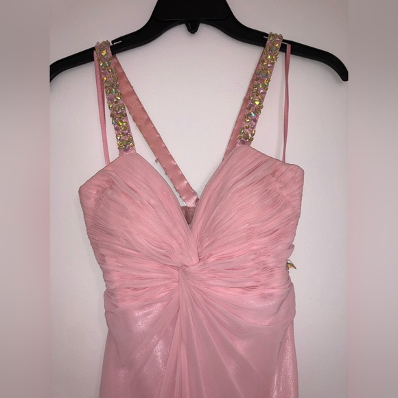 Pink gown with rhinestones - Picture 3 of 4